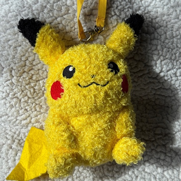 Sekiguchi Pokemon Pikachu Fluffy stuffed Yellow Pikachu Plush Keychain - Picture 8 of 9